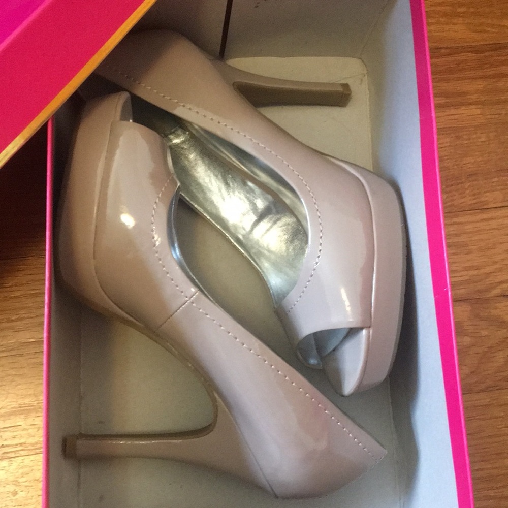 Blush Peep Toe Strapless Pumps